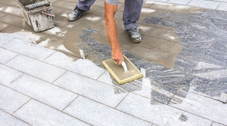 Professional gutter cleaning in North Easton, MA
